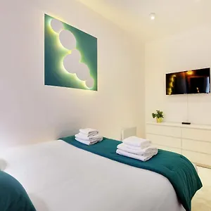 https://cmg-marais-republique-f.fr-paris.fr